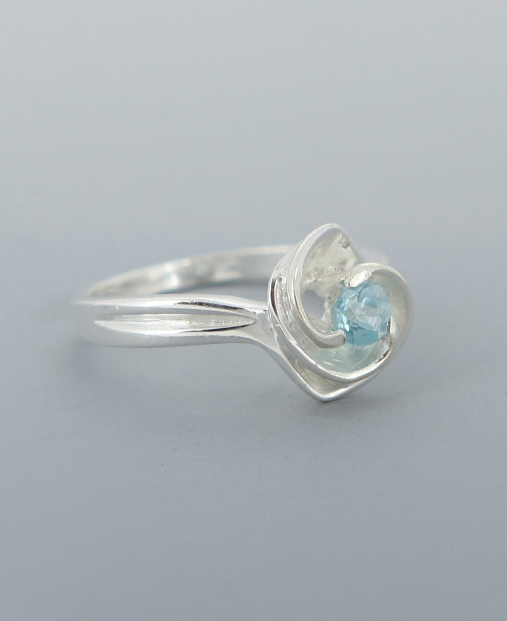 Blue Apatite And Stainless Steel Floral Ring