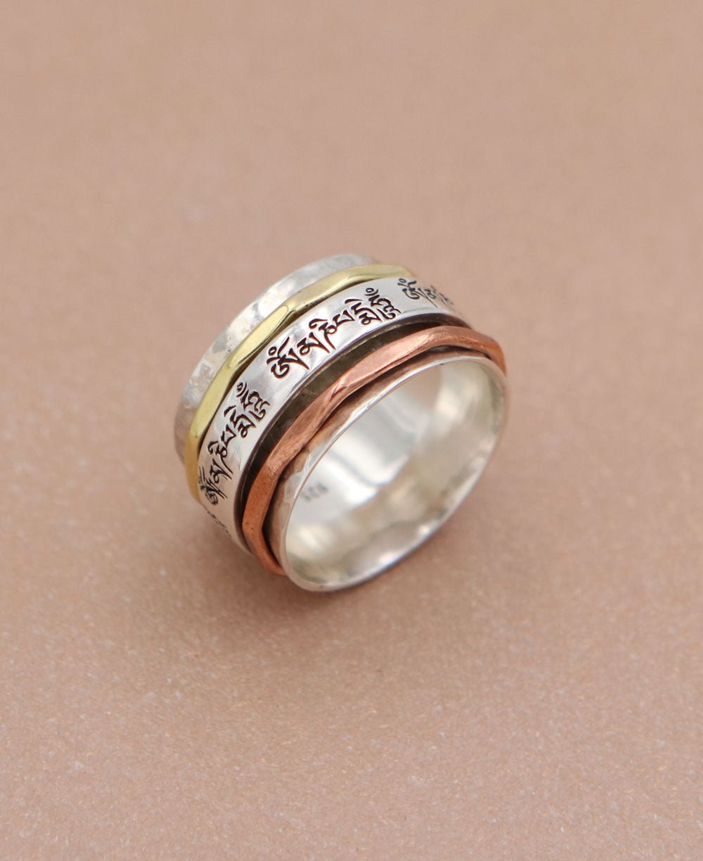 Om Mani Spinning Tibetan Mantra Ring